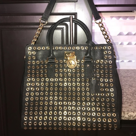 michael kors black purse with gold